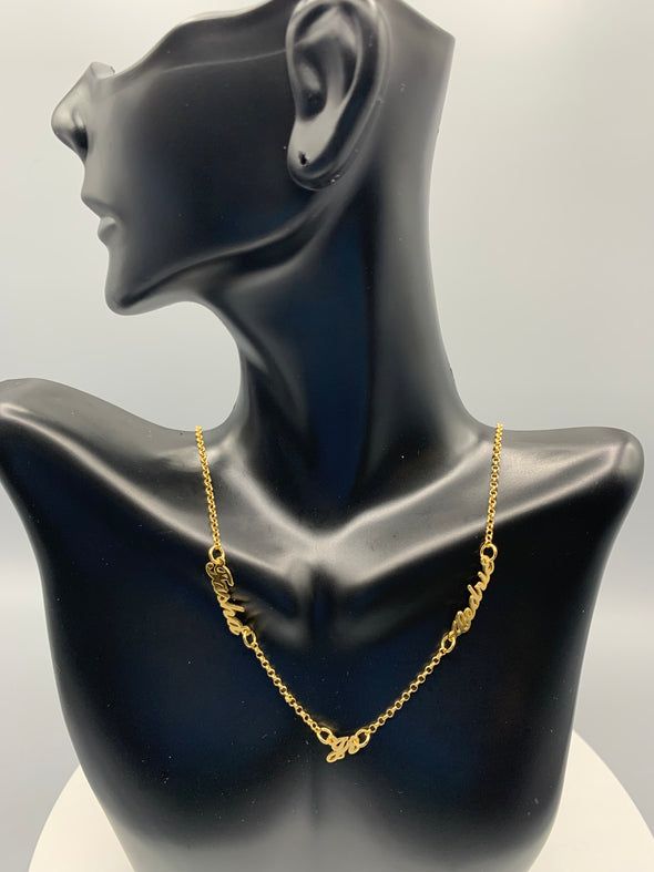 Multi-name necklace