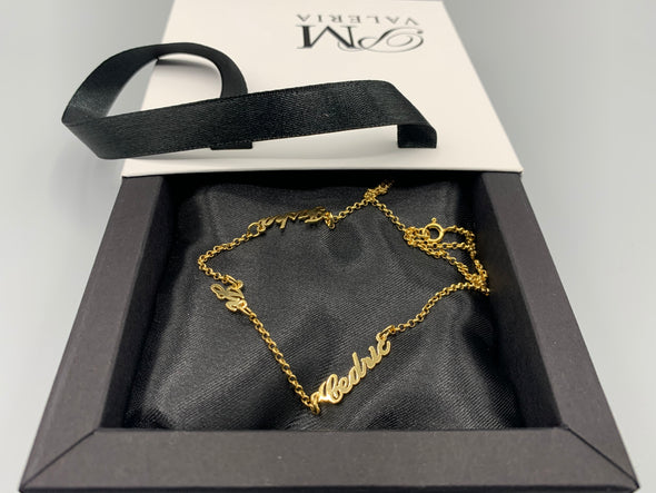 Multi-name necklace